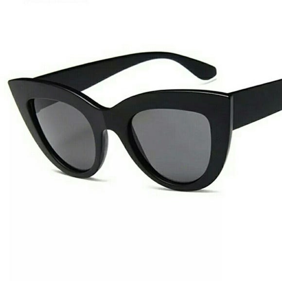 Mod Cat Eye Black Sunglasses Black Lens - Picture 5 of 6